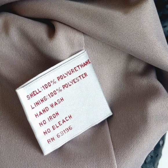 Ivy & Blu Women's Black Cut Out Vegan Leather Wiggle Shift Cap Sleeve Dress 4 - Picture 11 of 15